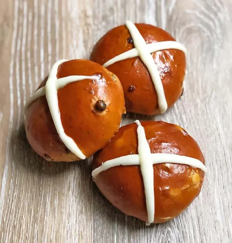 hot cross buns